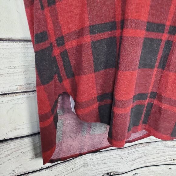 Maurices 24/7 Collection Women’s Red Plaid Tunic Tee Short Sleeve Top Size 1X - Picture 4 of 8